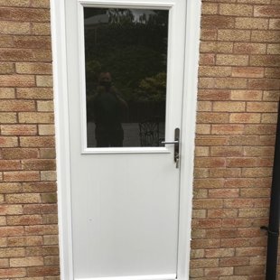 Door-Stop Door in Textured White