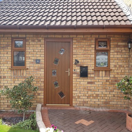 The Curve Contemporary Door in Oak with Oak Frame for Mrs Phillips Aberdare