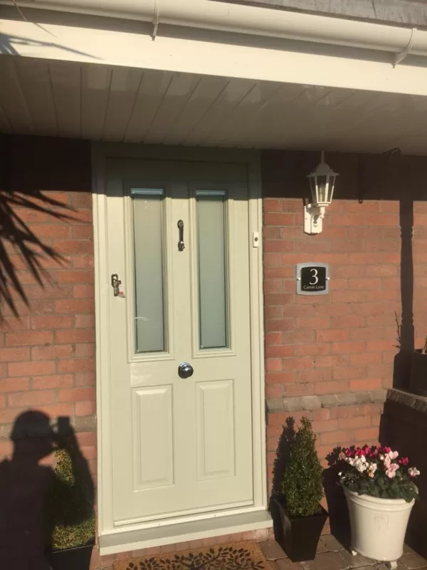 Cream Solidor Ludlow 2 installed in Caerwent for the Gillespies